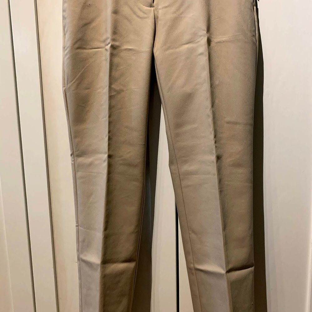 NWT Apt 9 Curvy fit straight leg, mid-rise slacks
